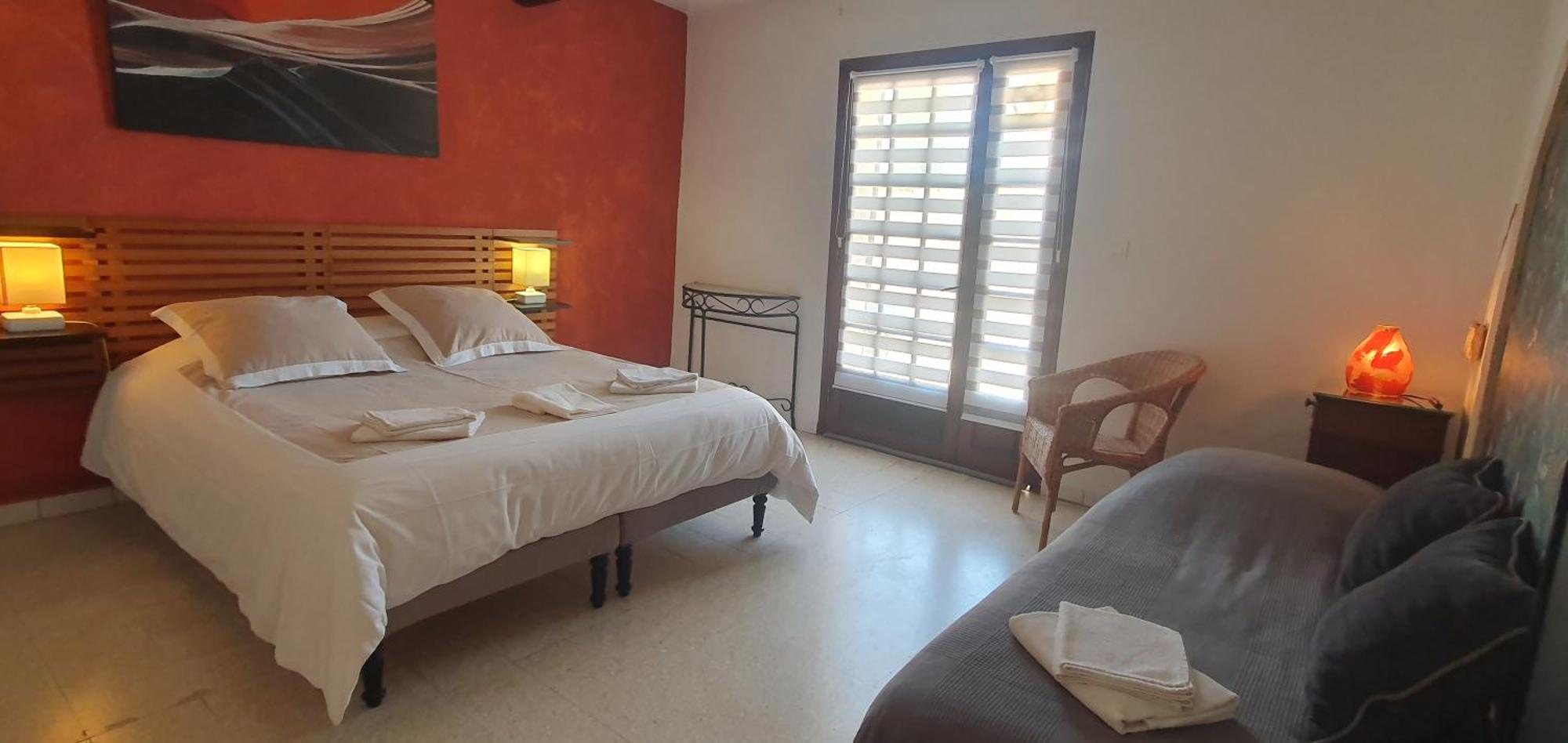 Le Jardin D'Ivana Chambres D'Hotes B&B Avec Piscine Chauffee Oppede Bagian luar foto