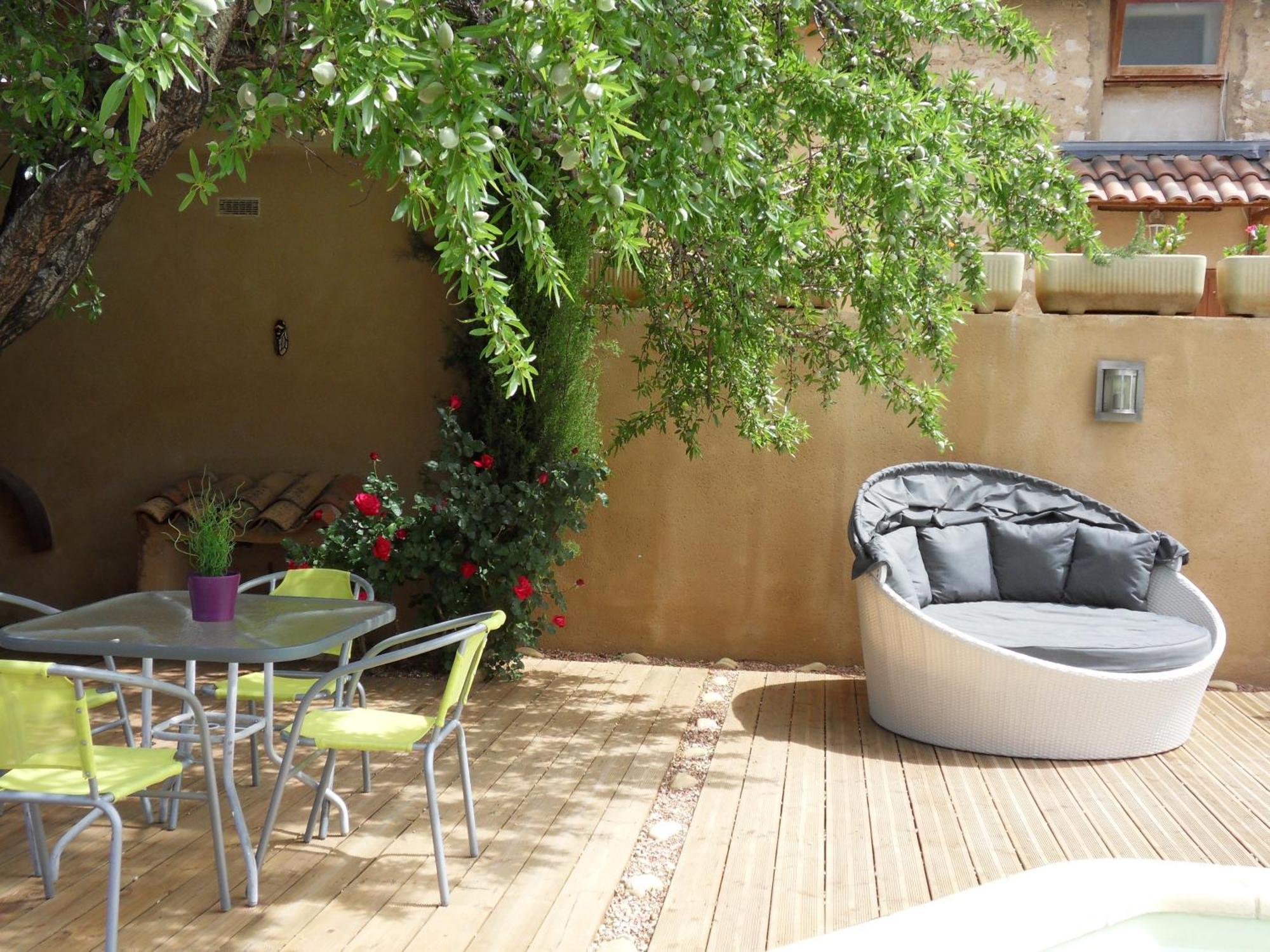 Le Jardin D'Ivana Chambres D'Hotes B&B Avec Piscine Chauffee Oppede Bagian luar foto