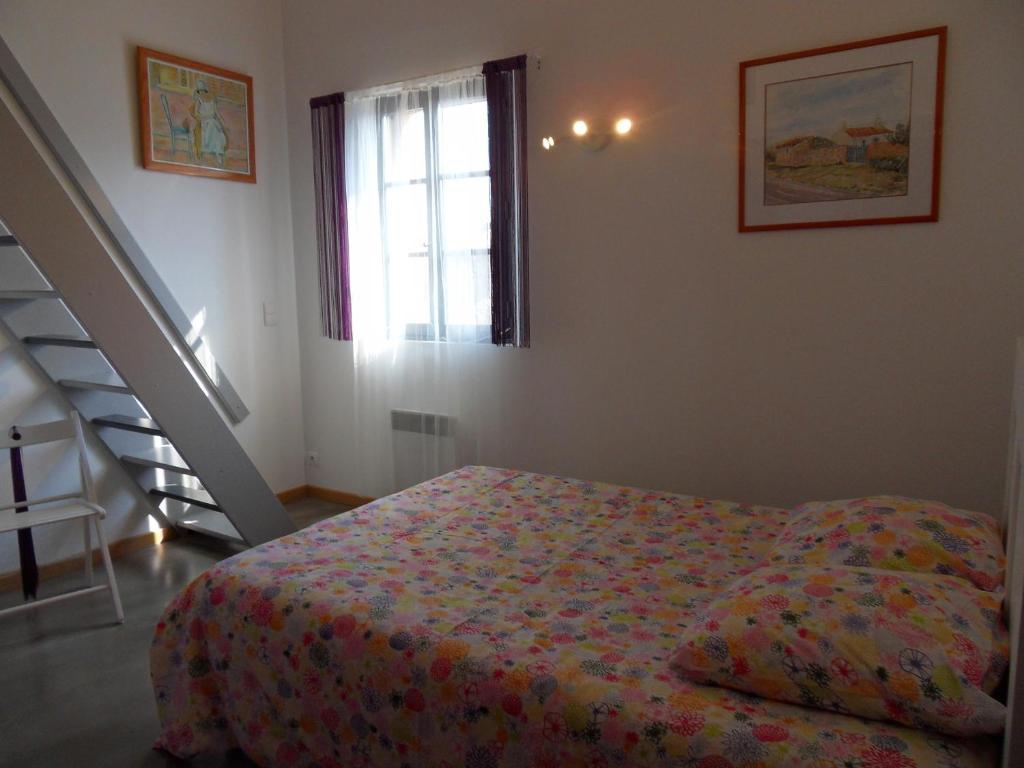 Le Jardin D'Ivana Chambres D'Hotes B&B Avec Piscine Chauffee Oppede Ruang foto