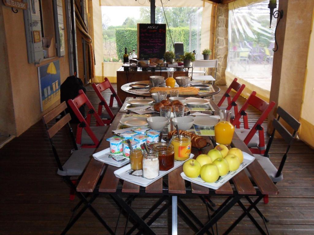 Le Jardin D'Ivana Chambres D'Hotes B&B Avec Piscine Chauffee Oppede Bagian luar foto