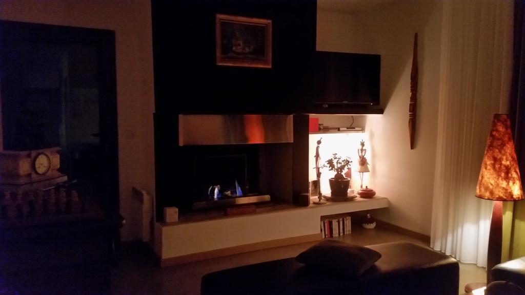 Le Jardin D'Ivana Chambres D'Hotes B&B Avec Piscine Chauffee Oppede Bagian luar foto