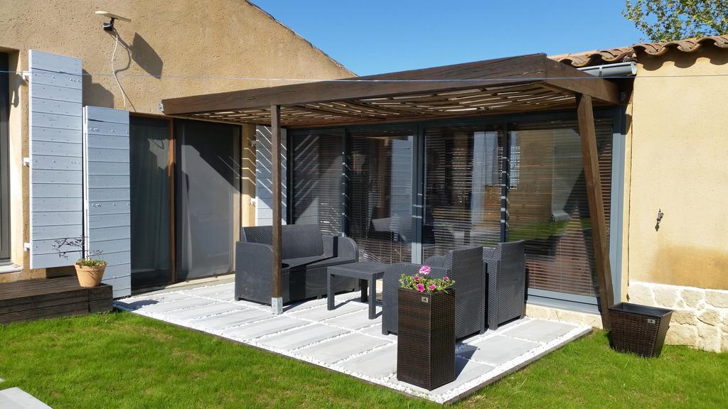 Le Jardin D'Ivana Chambres D'Hotes B&B Avec Piscine Chauffee Oppede Bagian luar foto
