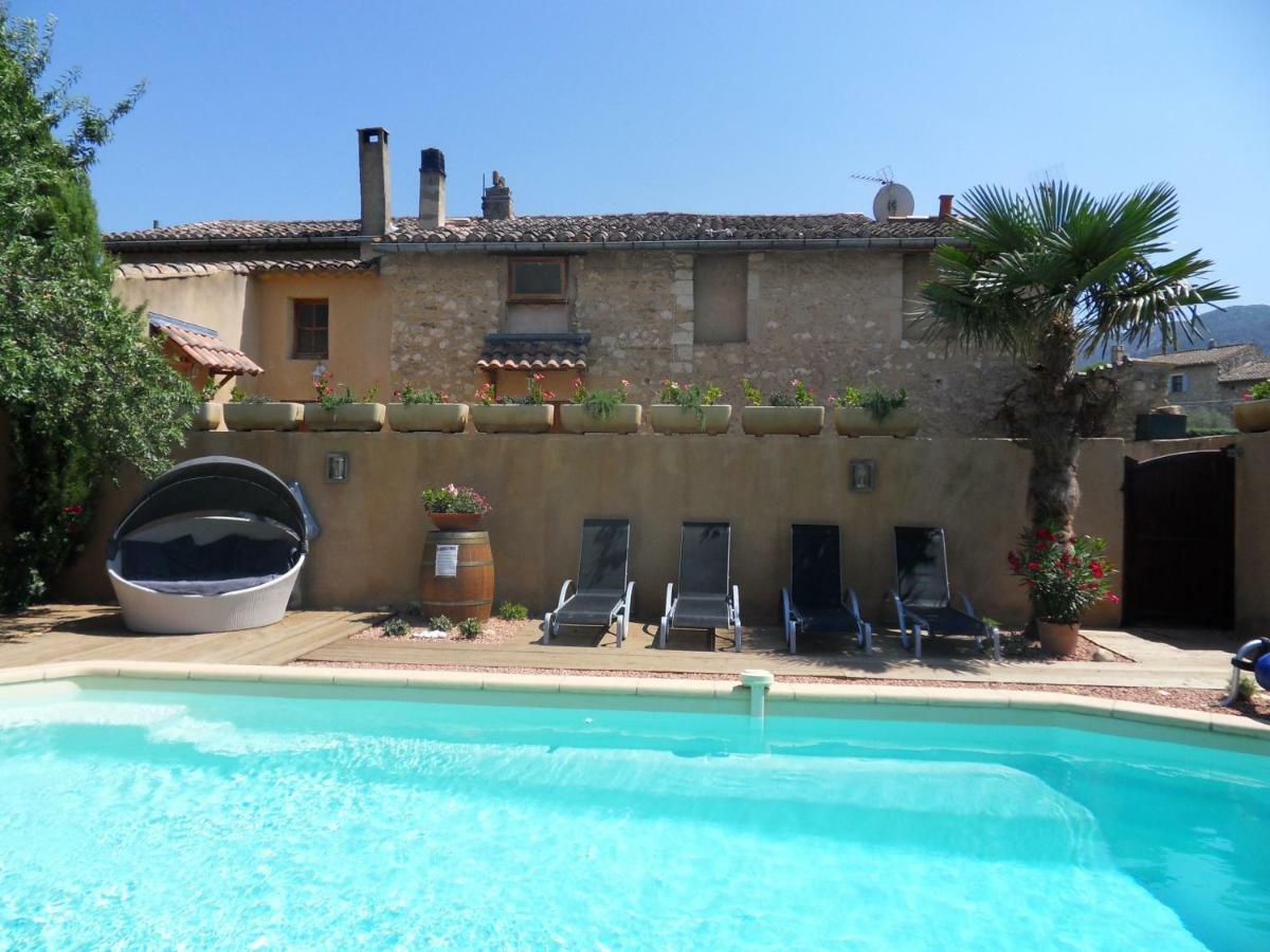 Le Jardin D'Ivana Chambres D'Hotes B&B Avec Piscine Chauffee Oppede Bagian luar foto